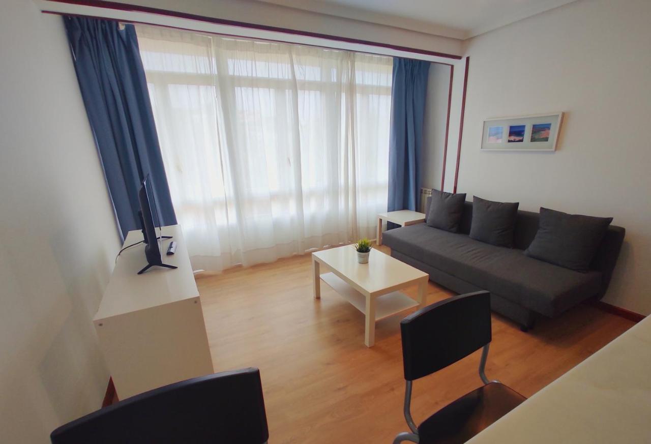 Apartamentos El Jornu 라네스 외부 사진