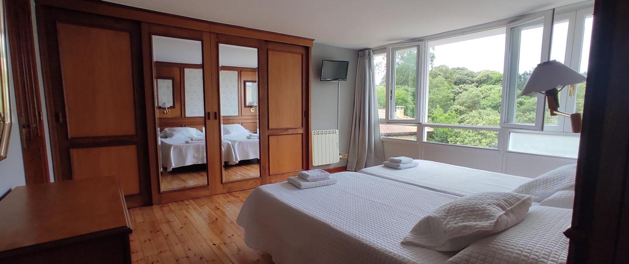 Apartamentos El Jornu 라네스 외부 사진