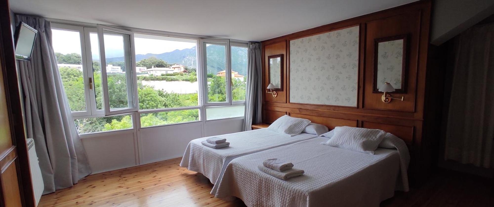 Apartamentos El Jornu 라네스 외부 사진